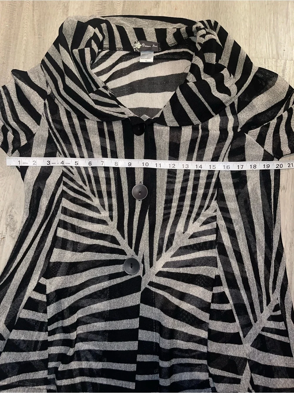 Damee, Inc. Women’s Sheer Geometric Striped Soutache Jacket Black Gray Medium